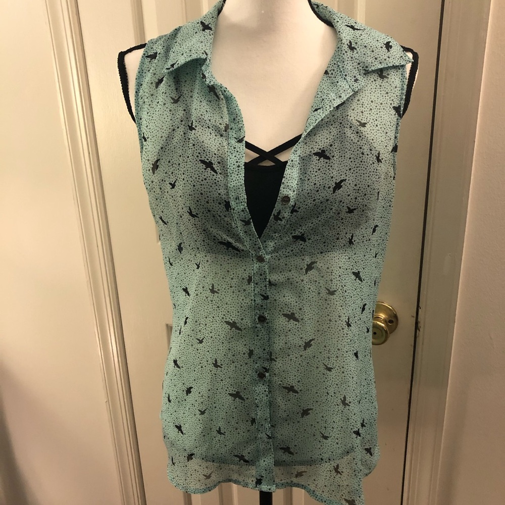 Mudd button down bird print top